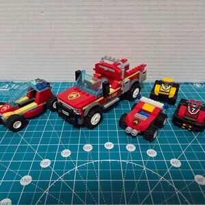 LEGO Incomplete Vintage City Firetruck Fire Rescue Crew Vehicle Lot Car